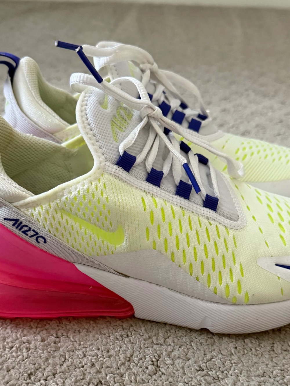 Nike Women’s Air Max 270 Size 8.5 - Picture 3 of 5